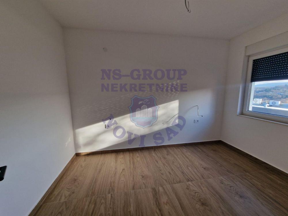 Slika 8 - Prodaje se stan u Sremskoj Kamenici 93m2